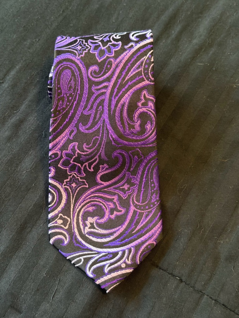 croft & barrow Purple and Black Paisley Tie